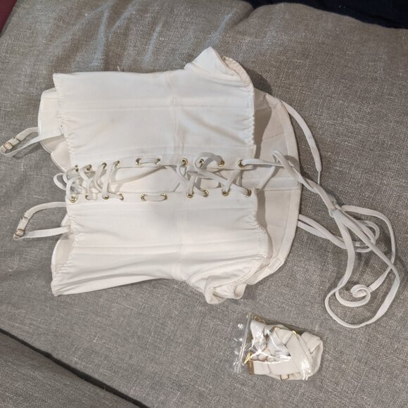 Agent Provocateur NWT white silk corset size 36B - Picture 4 of 5